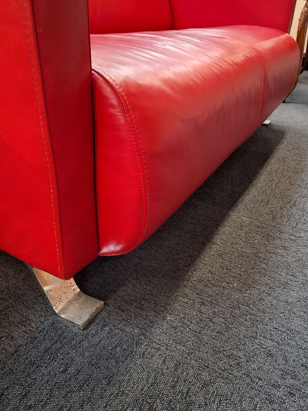 Rød lædersofa