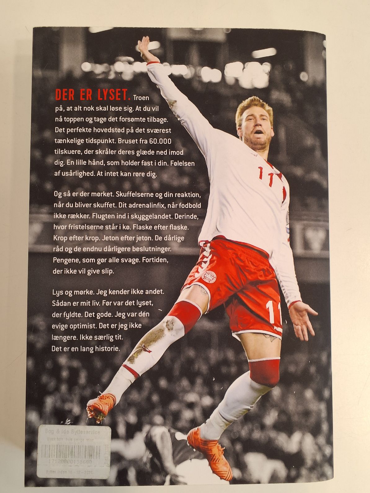 Nicklas Bendtner: Begge sider