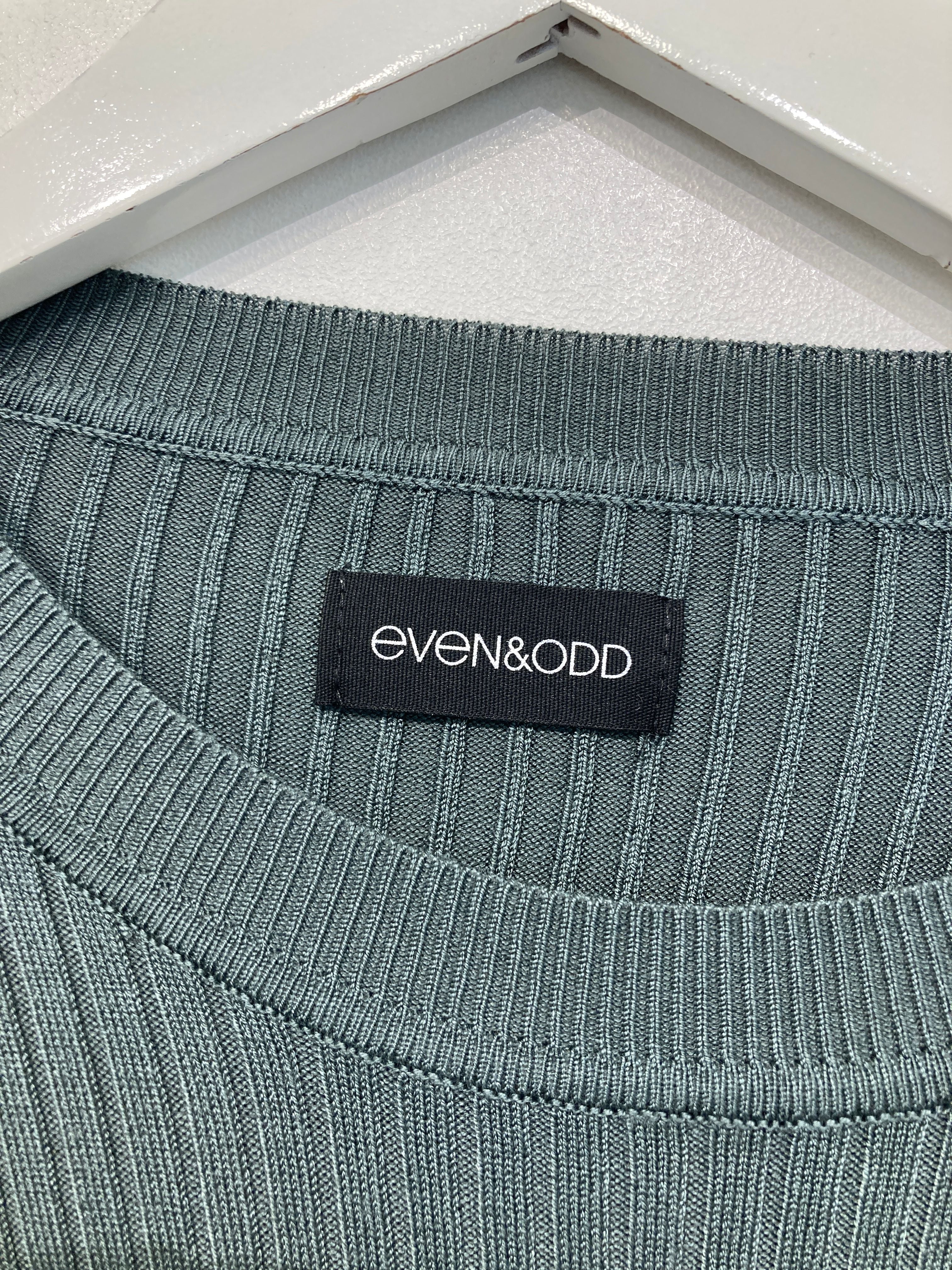 Even & Odd Kjole