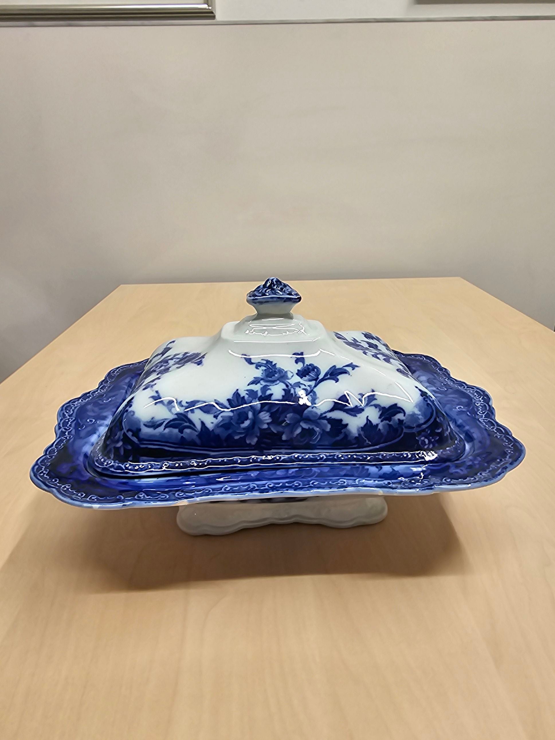 Royal Wedgwood suppeterin
