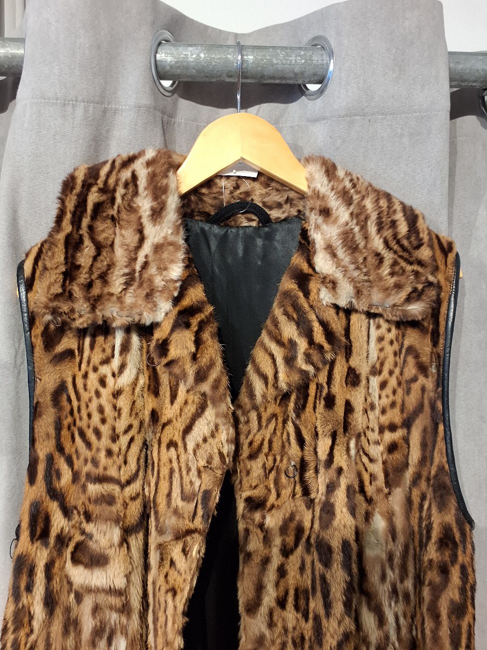 Vest jaguar pels