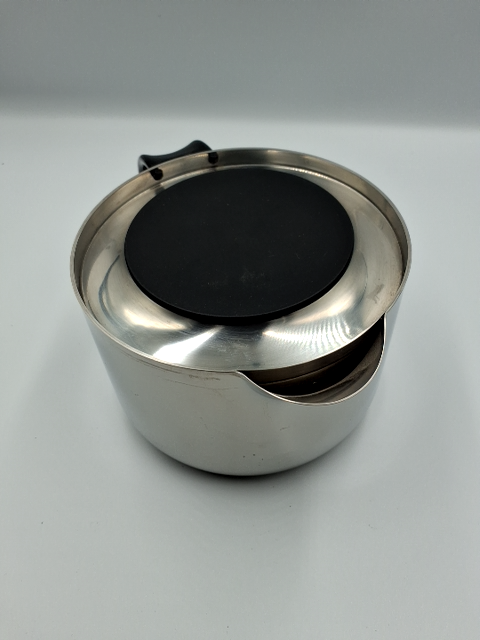 Stelton Thekande