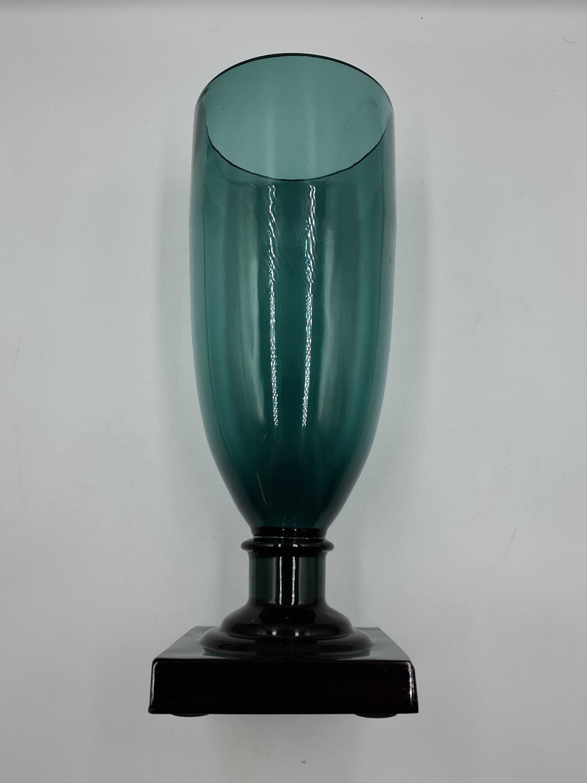 Trophy vase