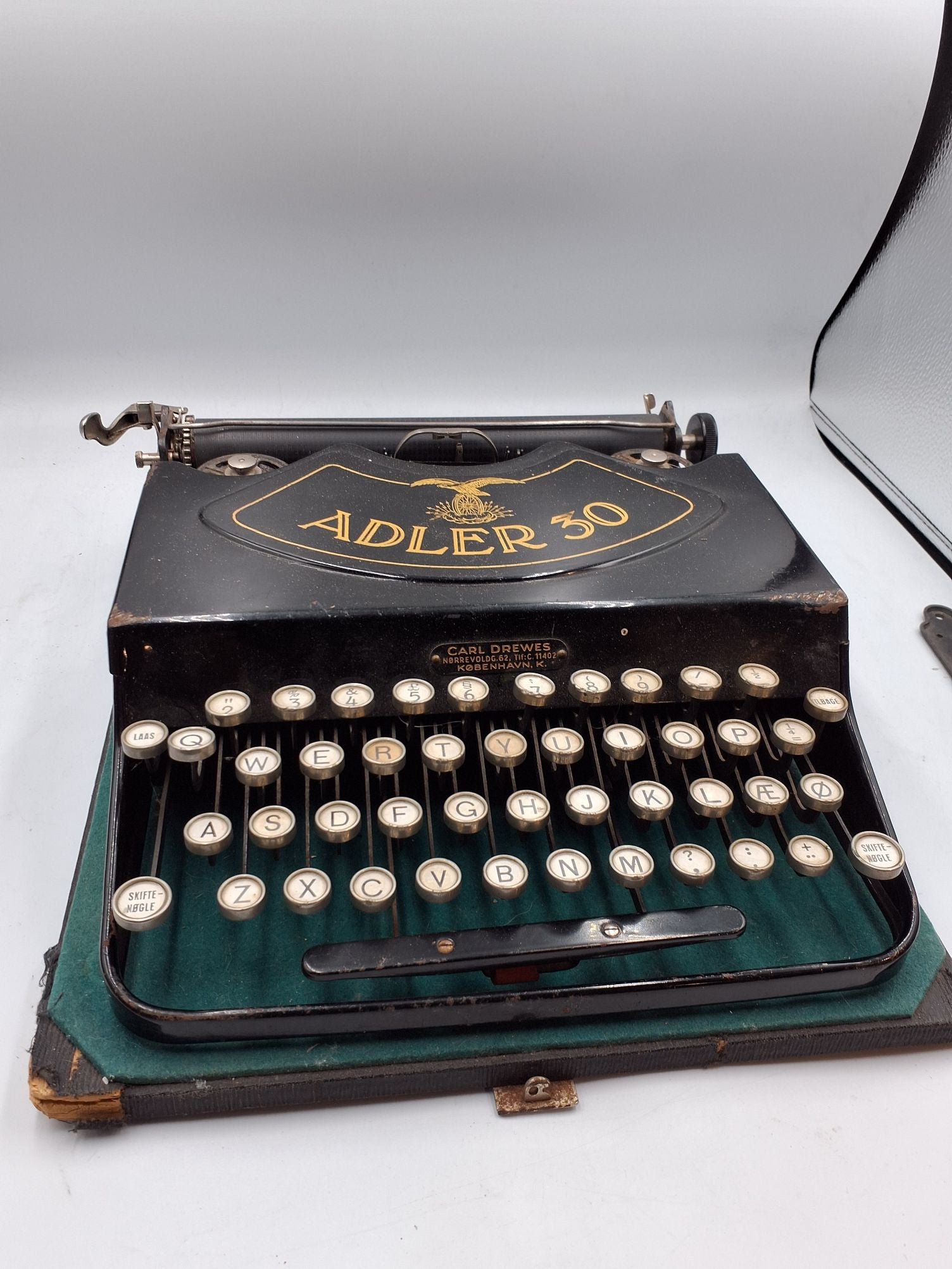 Reto Adler 30 skrivemaskine