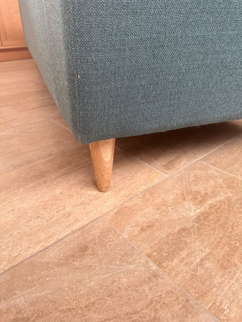 Blå sofa "Hjort Knudsen"
