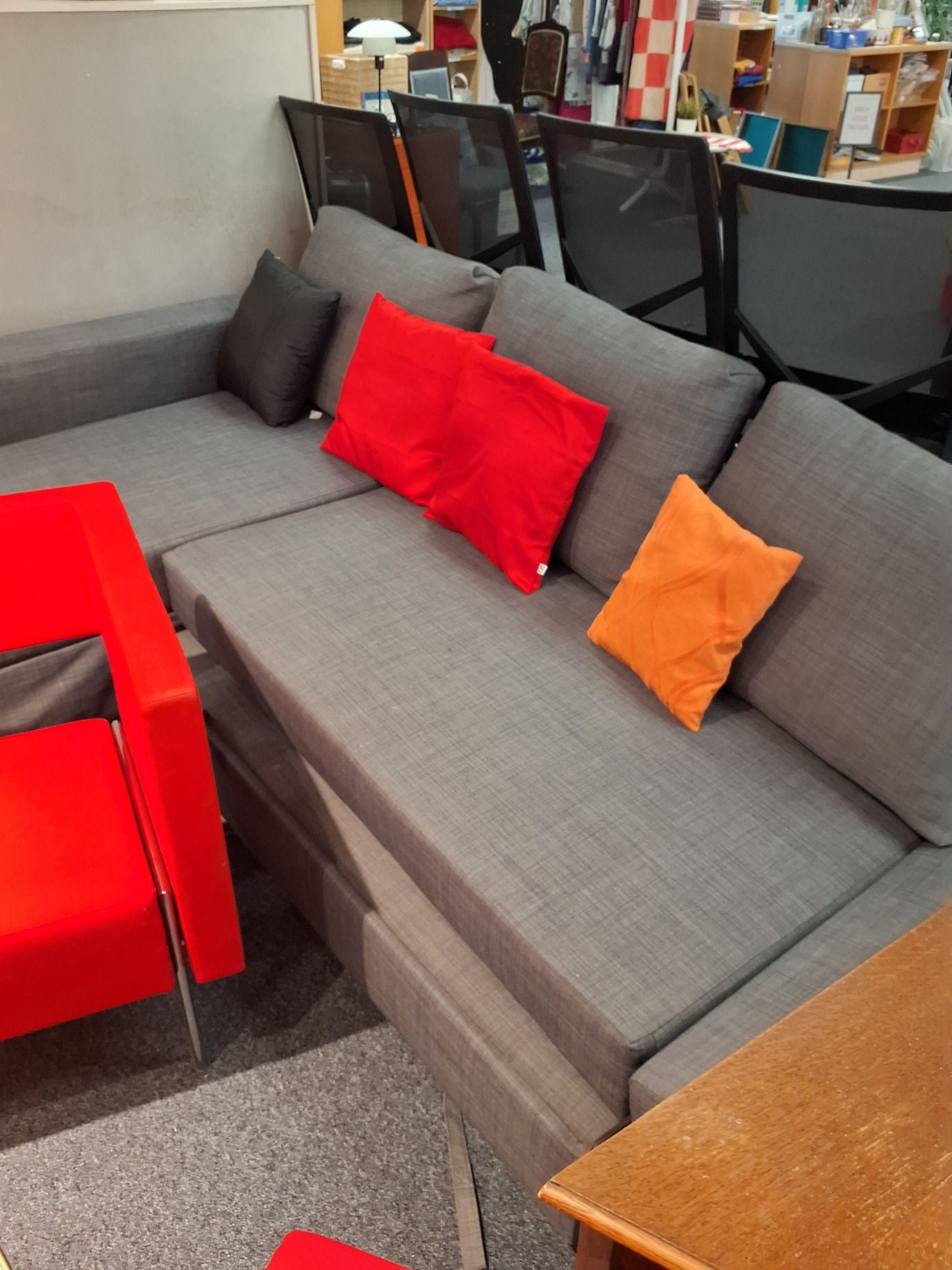 Grå sofa