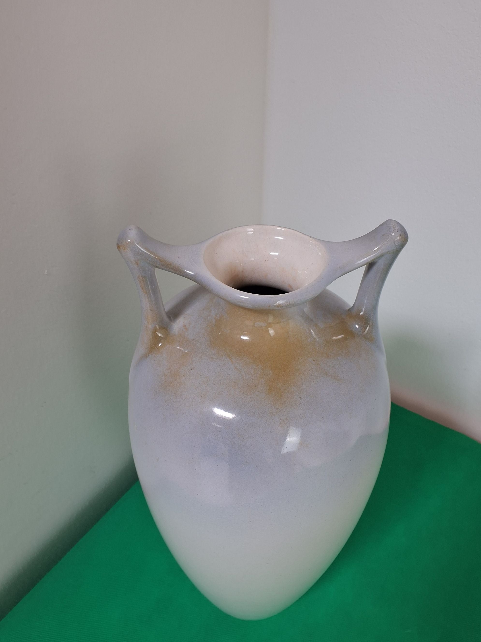 Vase m Krage, Holland