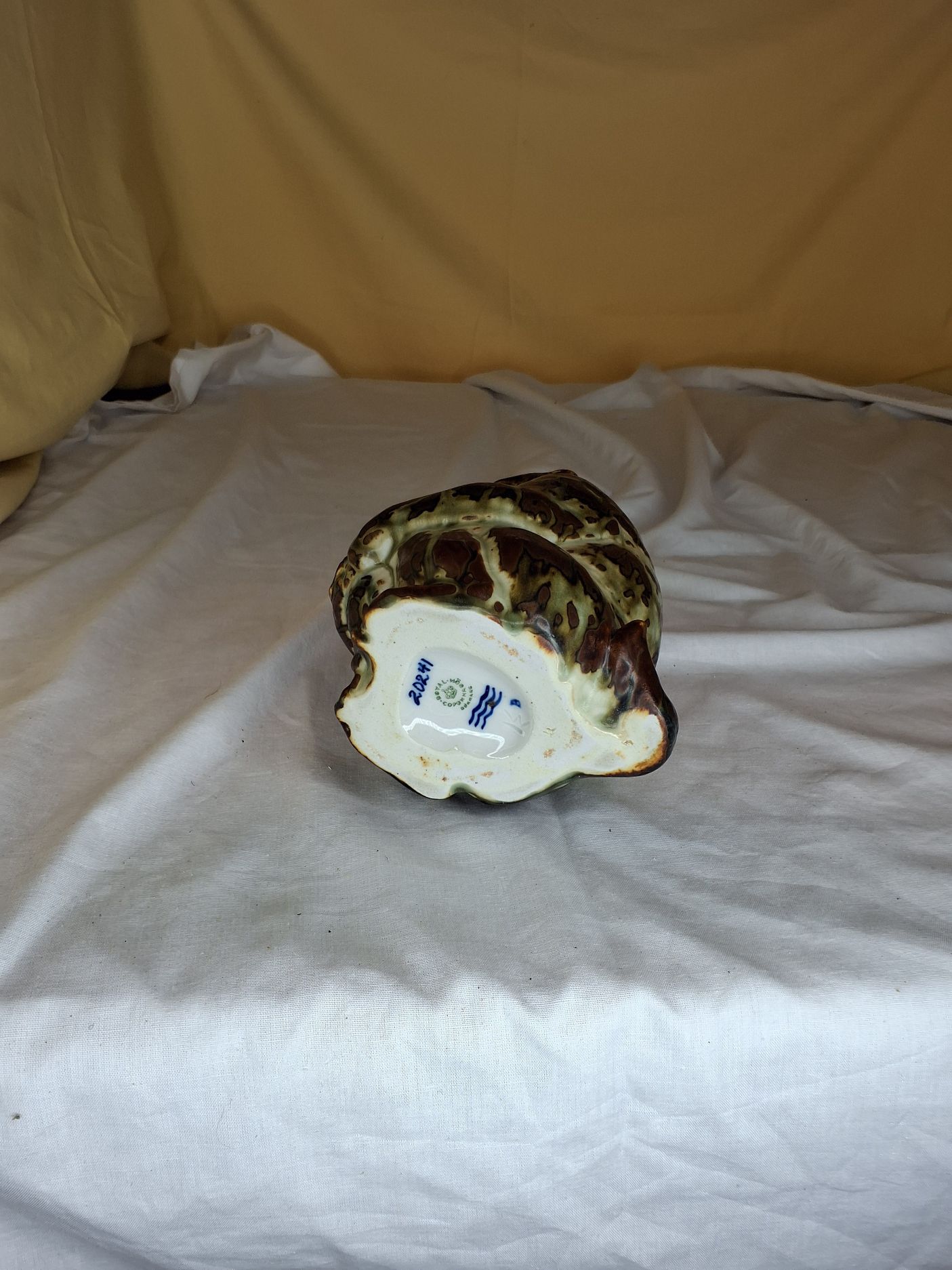 Royal Copenhagen stenstøjsfigur af abe med unge