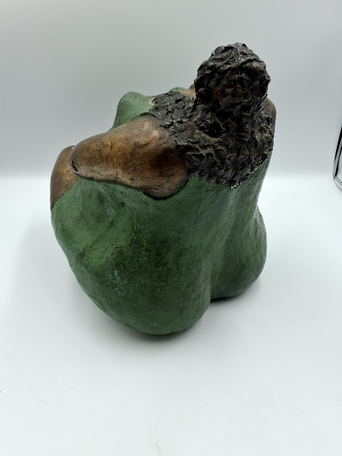 Bronze figur Siddende dame