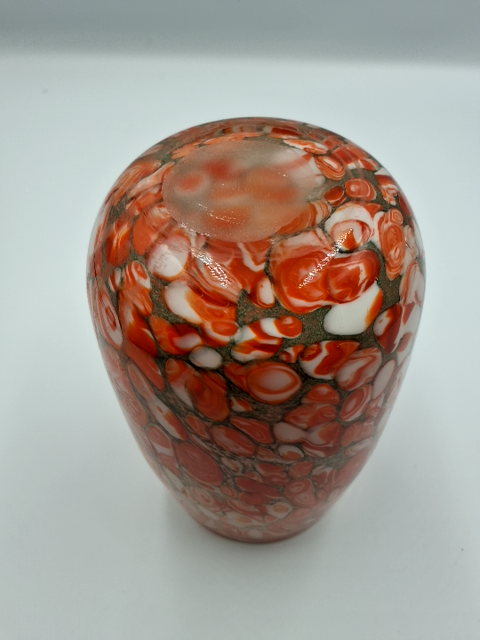 Pouring vase