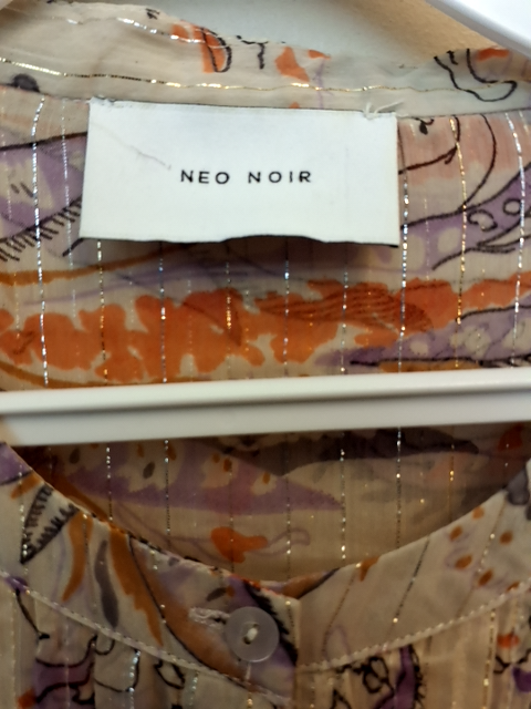 Neo Noir Bluse