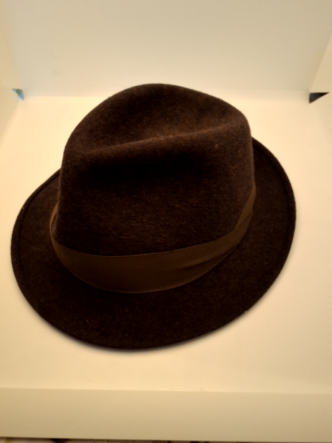 Charles  Maibom Hat
