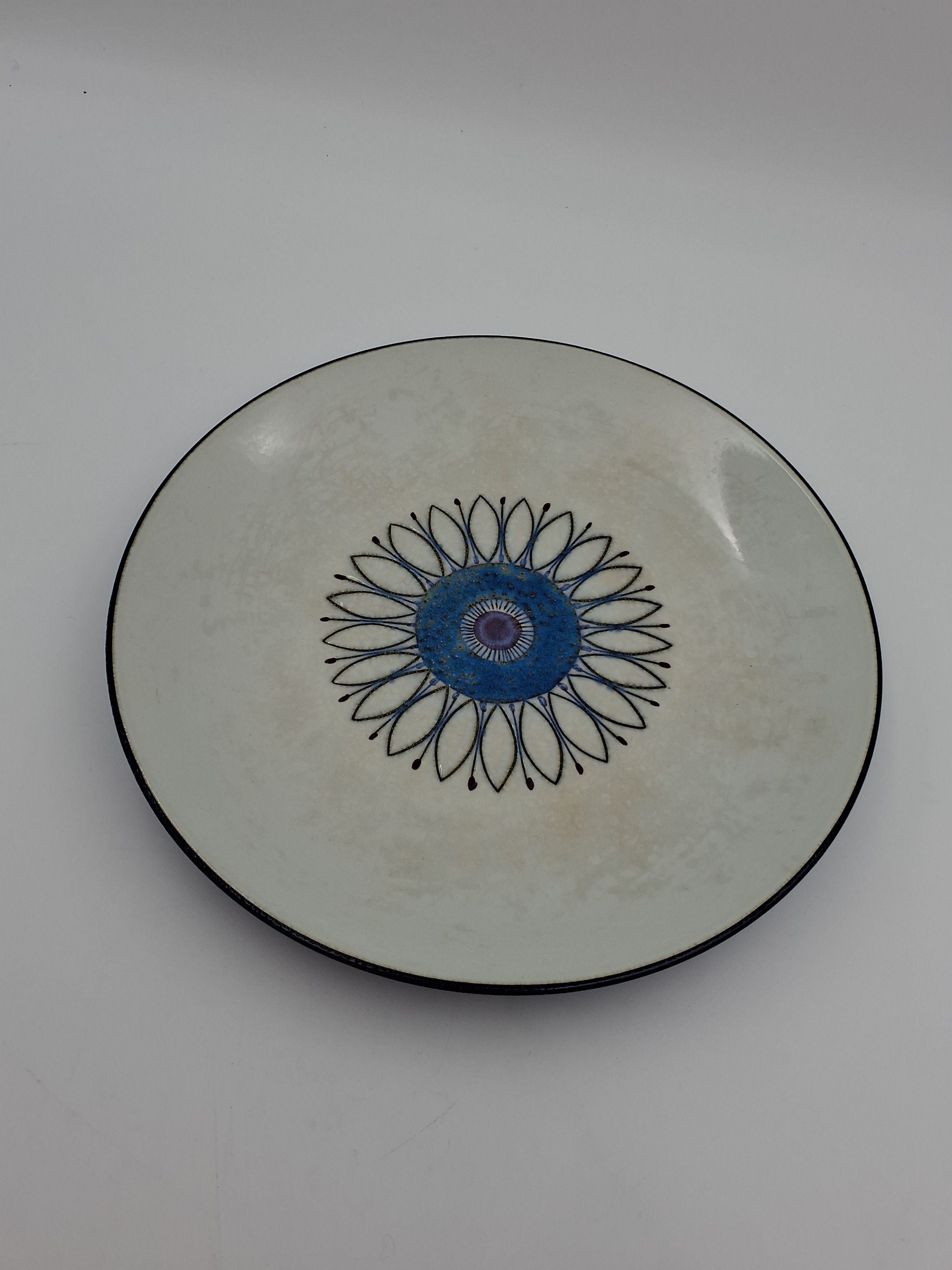 Aluminia, fad