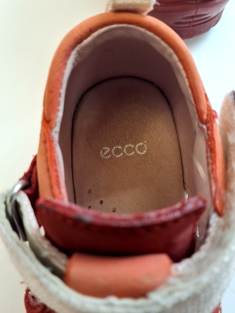 Ecco sandal str 22