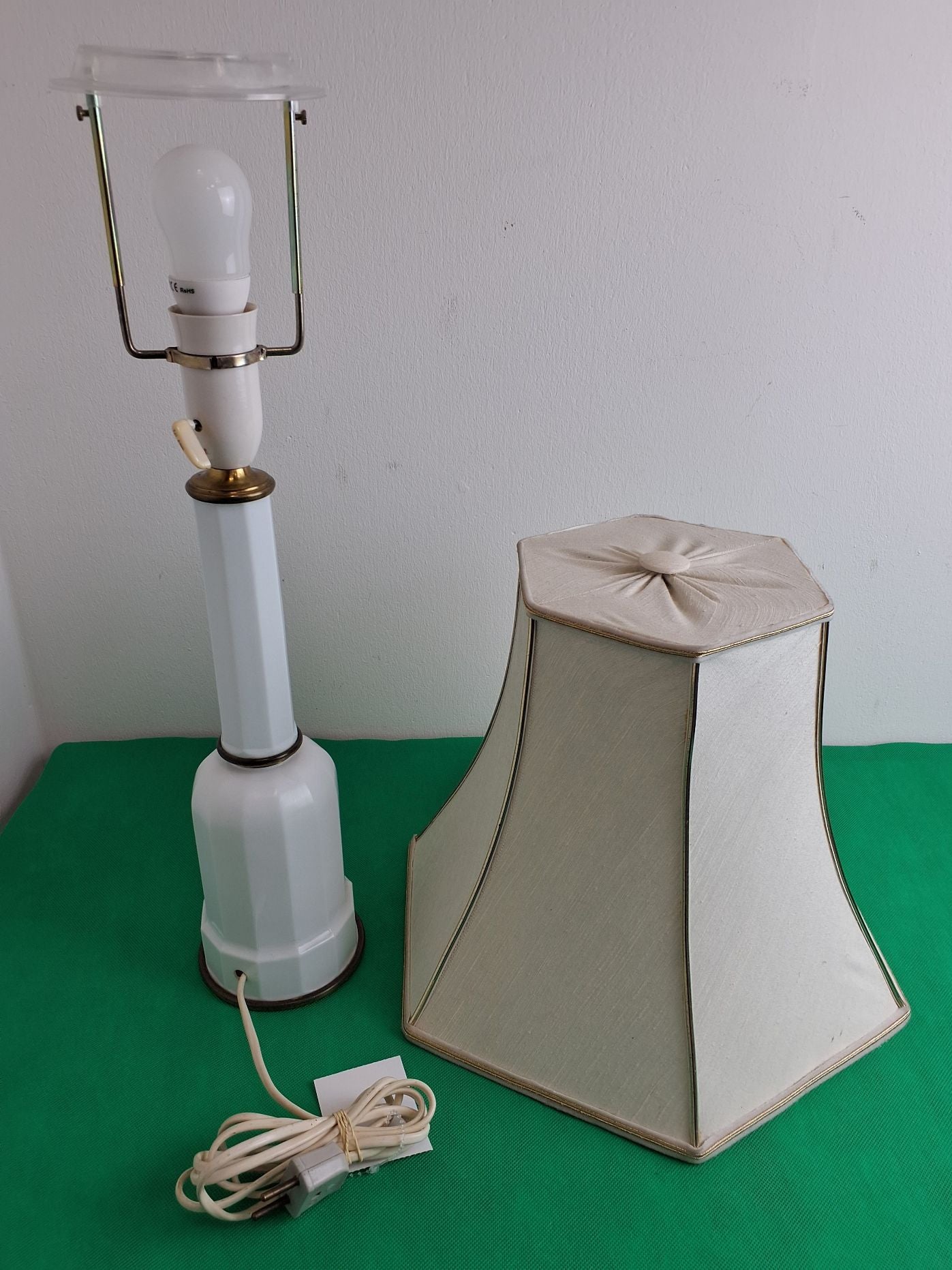 Vintage bordlampe hvid