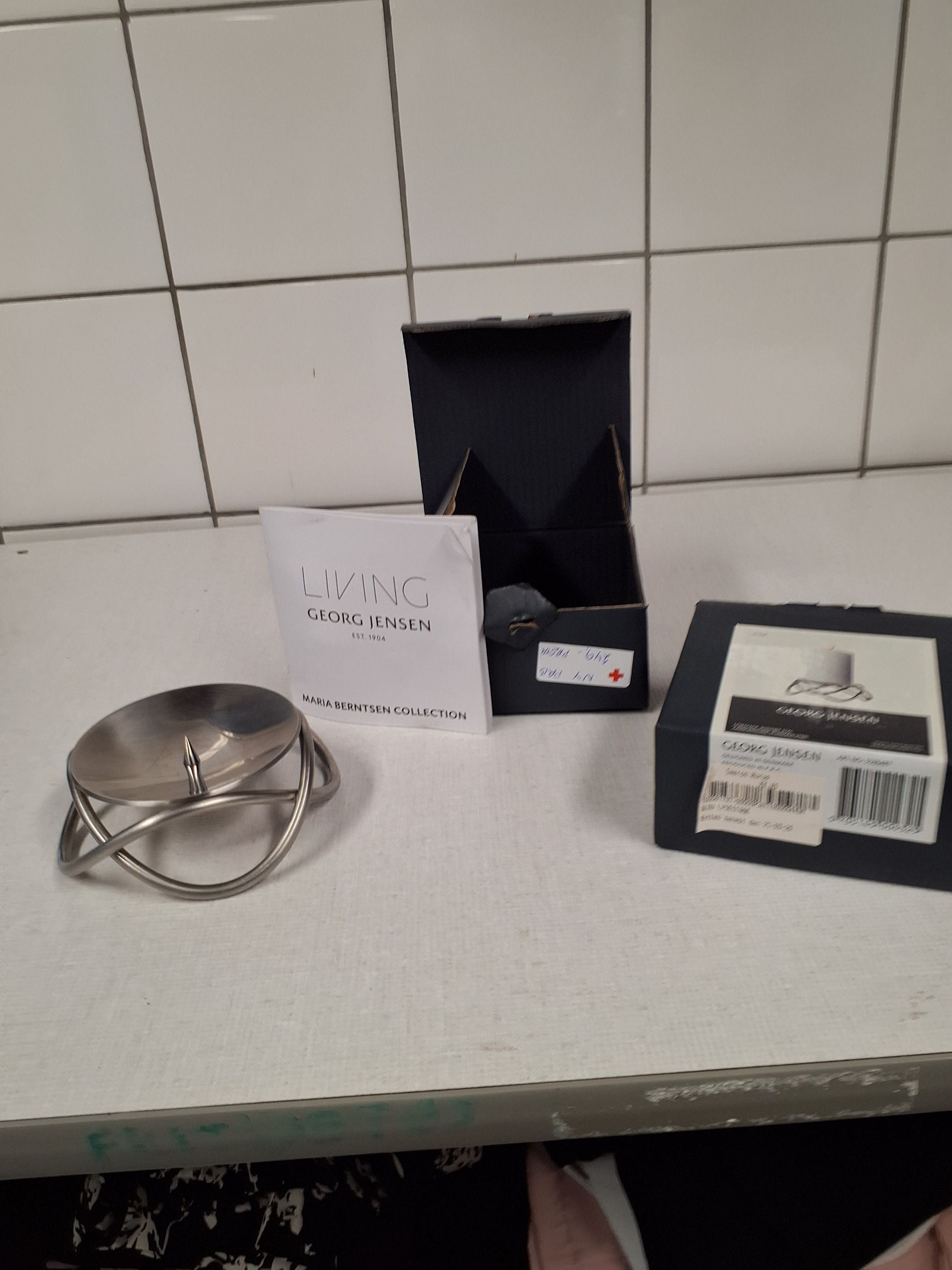 Georg Jensen design sælges samlet