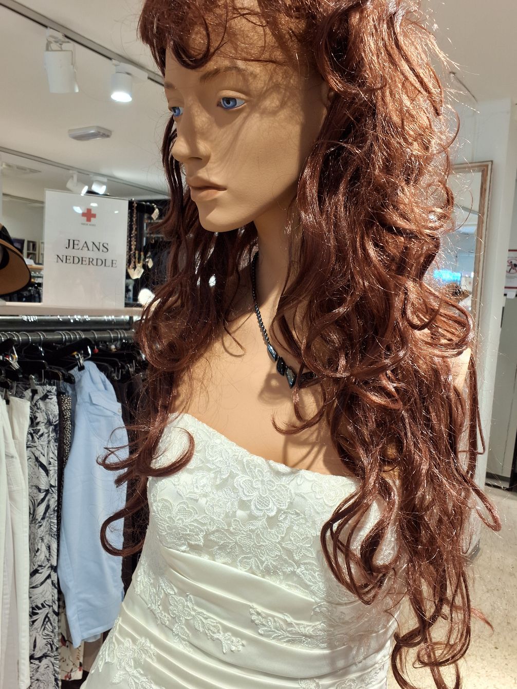 Brudekjole fra Eglantine Creations