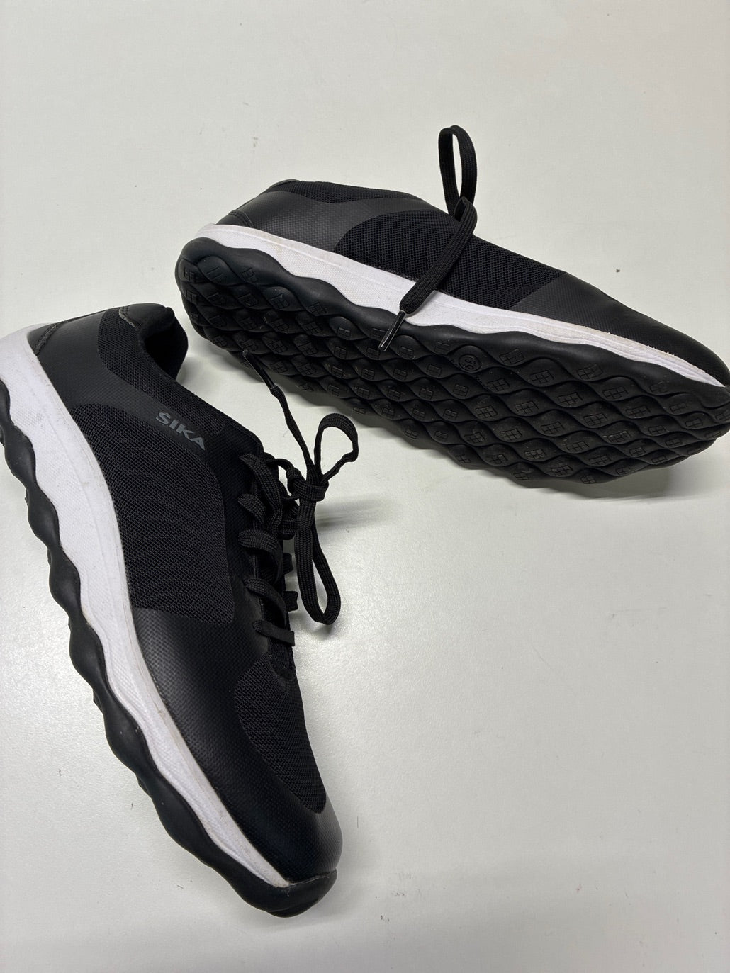 Sika sort sneaker unisex