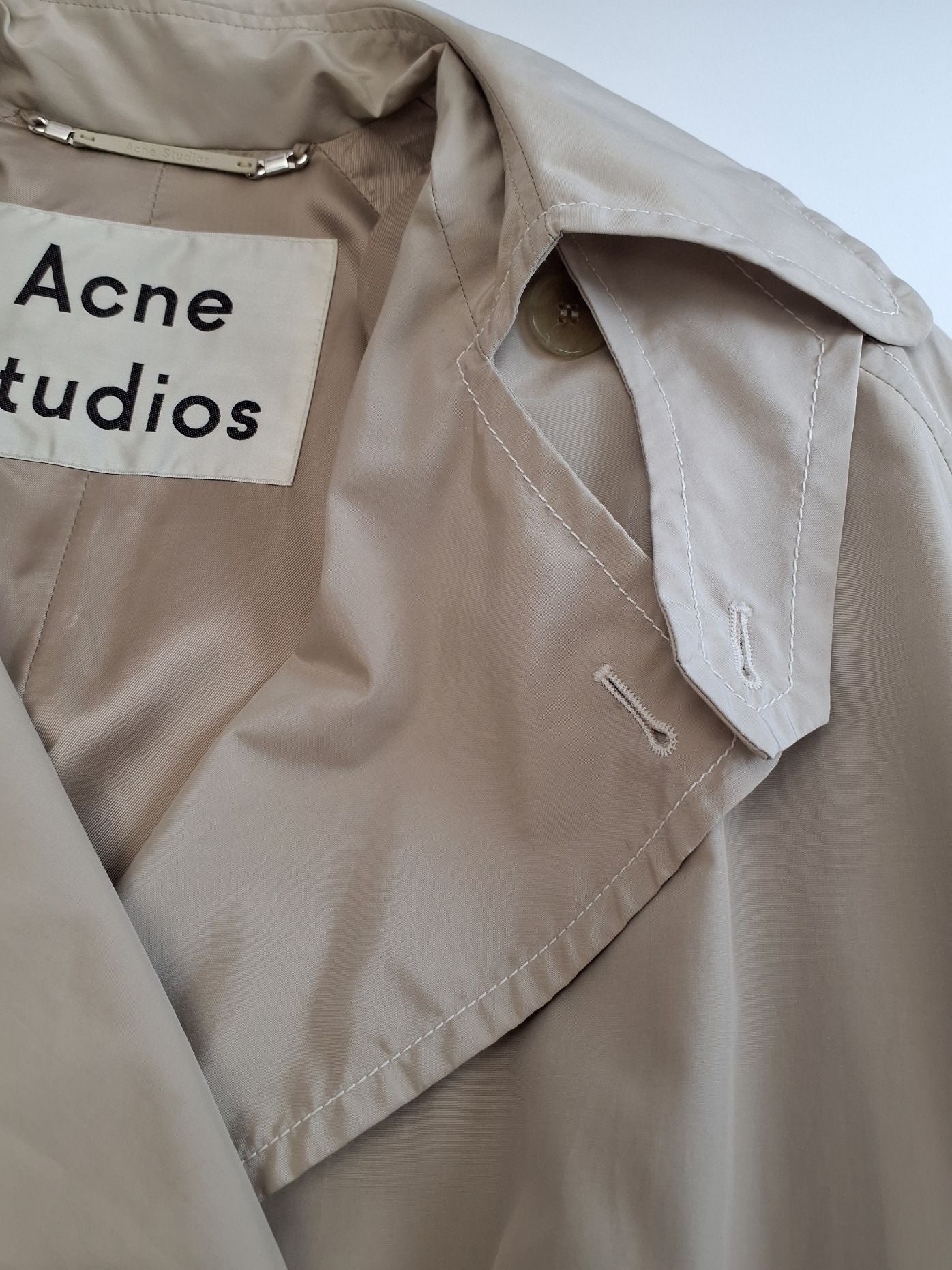 Acne Studios Trenchcoat