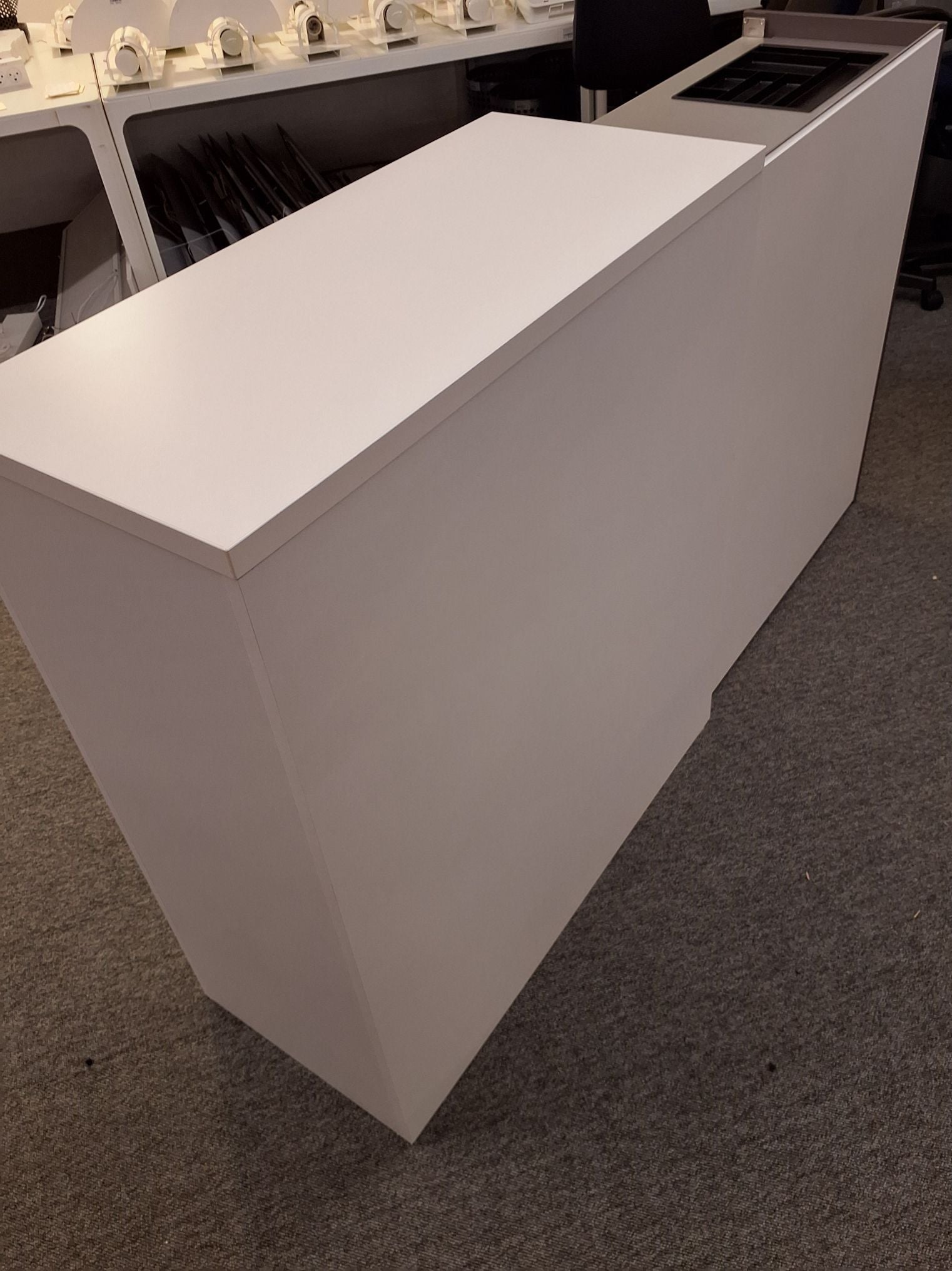 Skab/udtræksskab VV - 3057