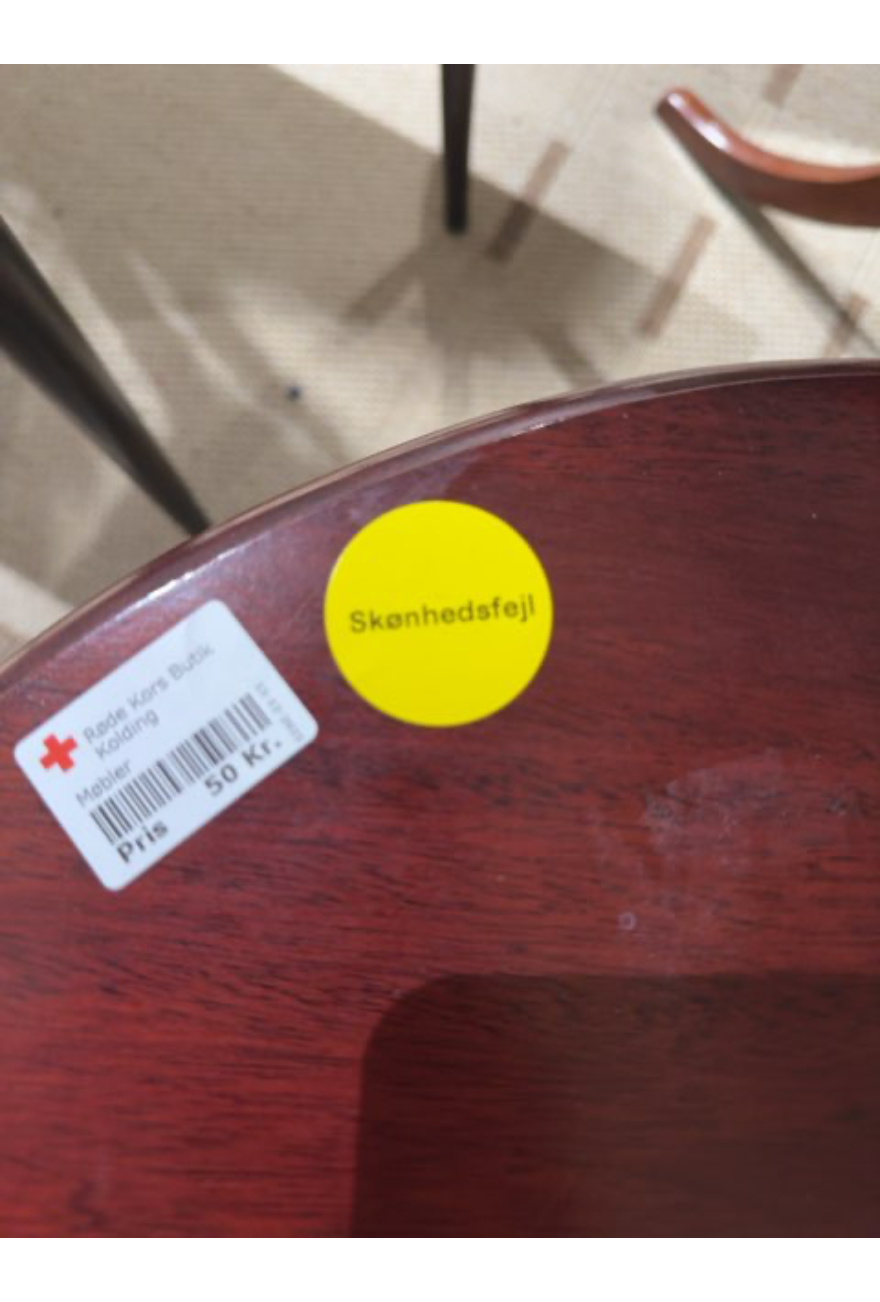 Oval stuebord