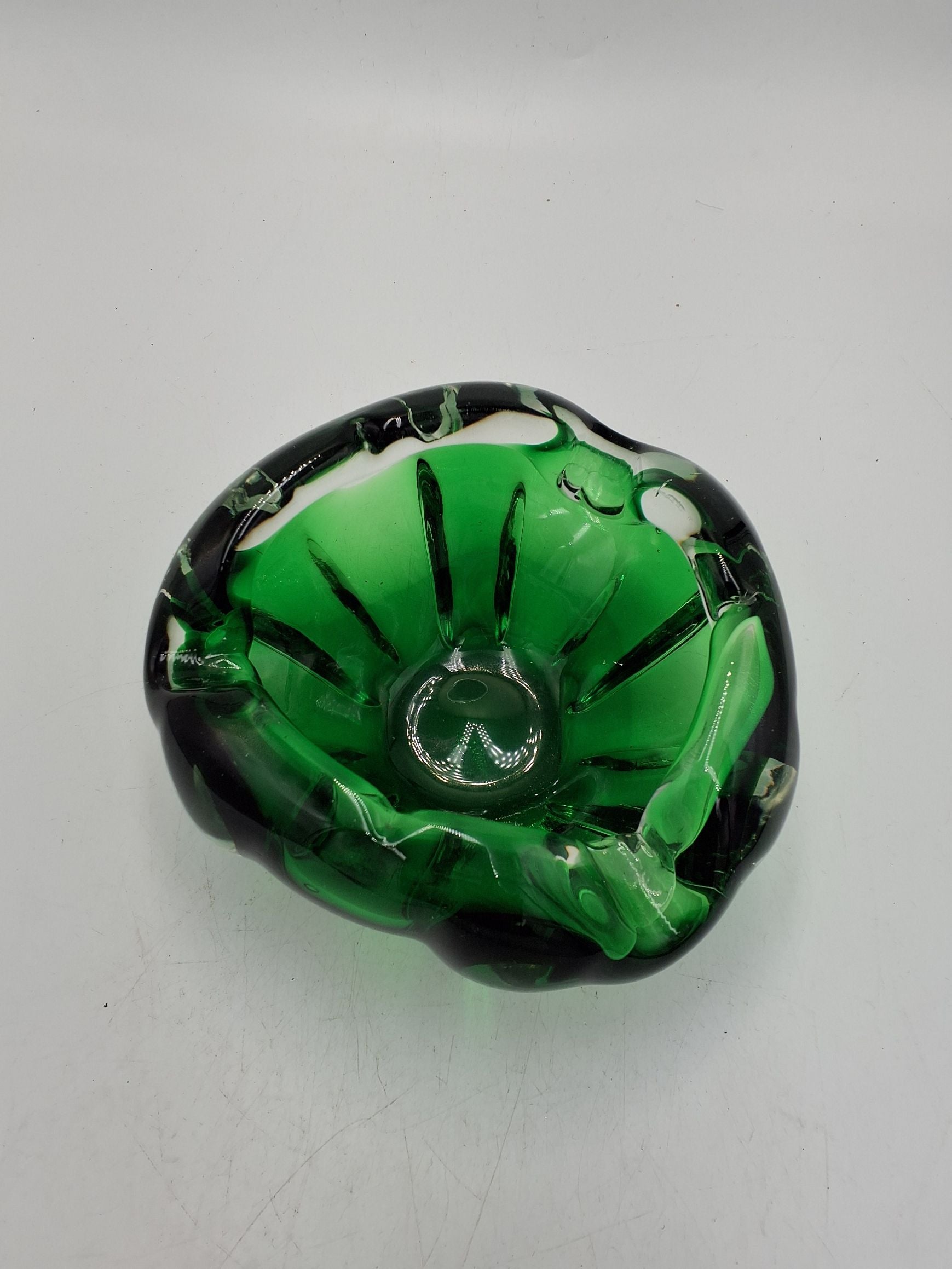Grøn glas skål