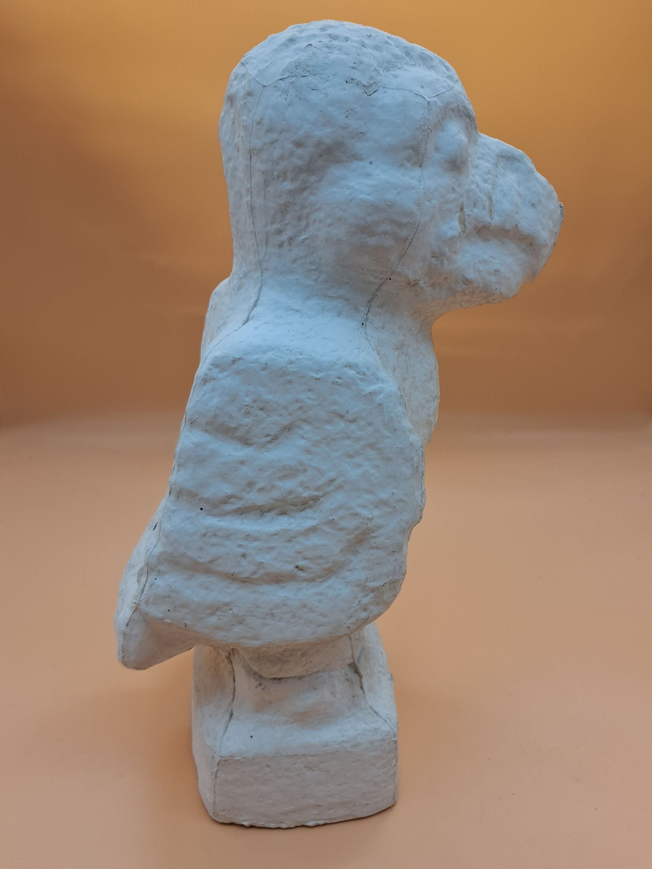 Gipsafstøbning af fuglefigur