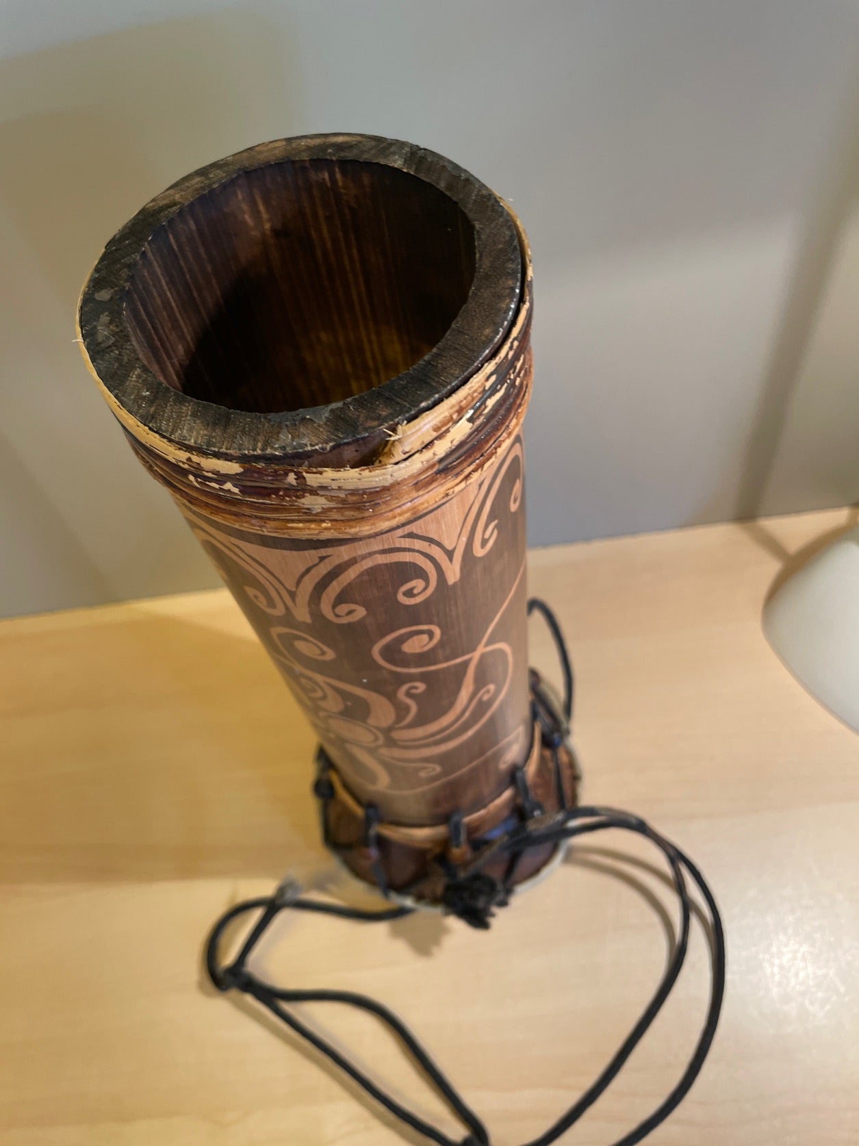 Afrikansk Djembe bambustromme