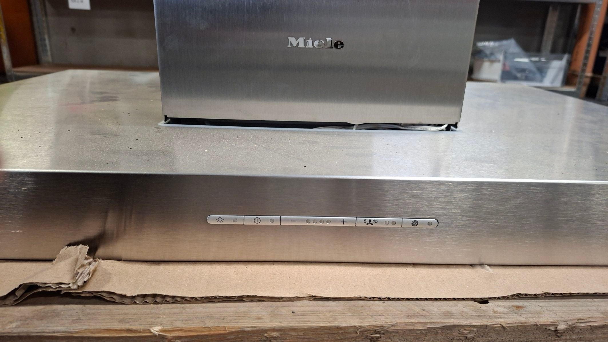 Komplet Emfang, mærke Miele