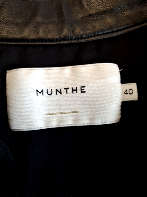 Munthe Kjole sort (O984)