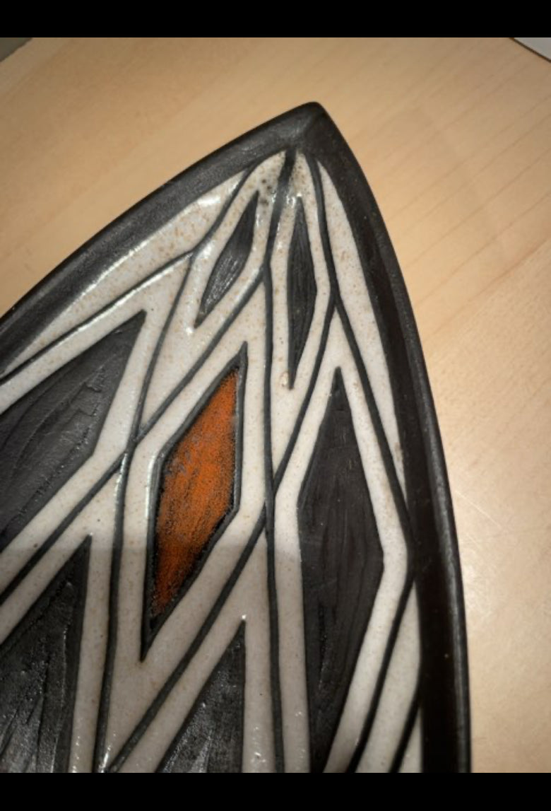 Negro/Tribal fad. Design: Marianne Starck for Michael Andersen