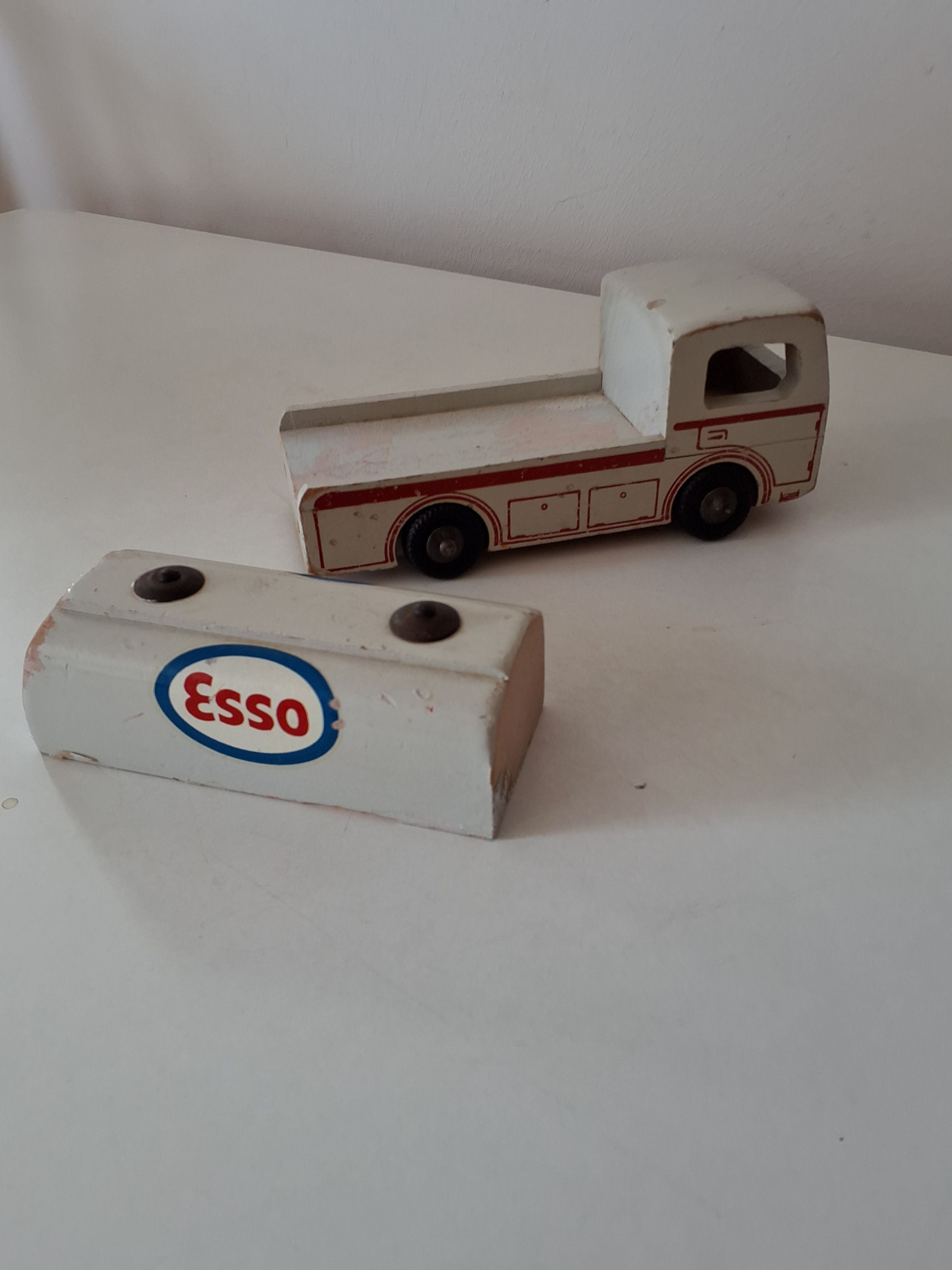 Hanse. Esso tankbil.