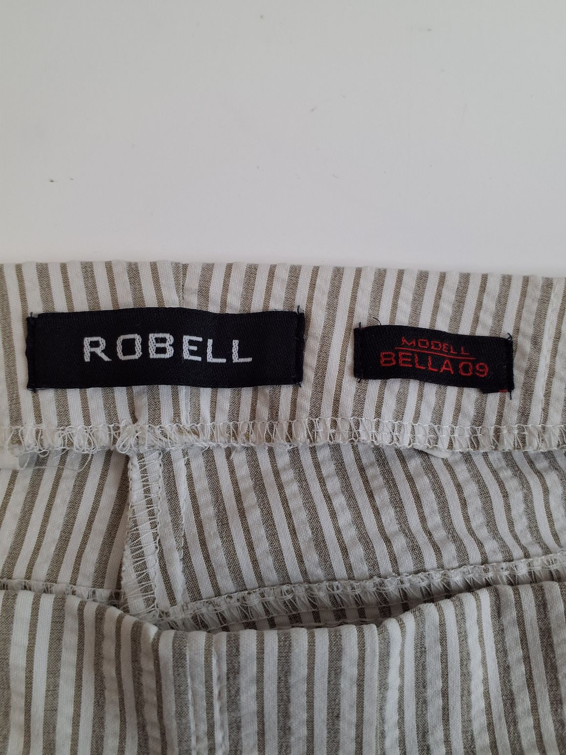Robell Bukser