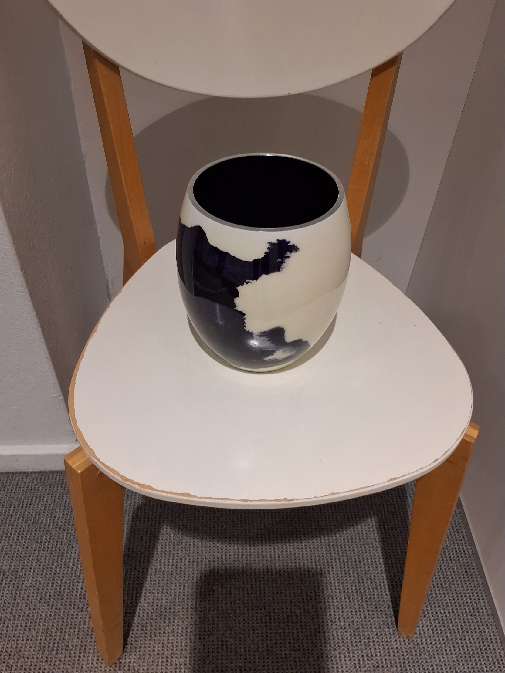 Stelton vase med mønster i sort og beige