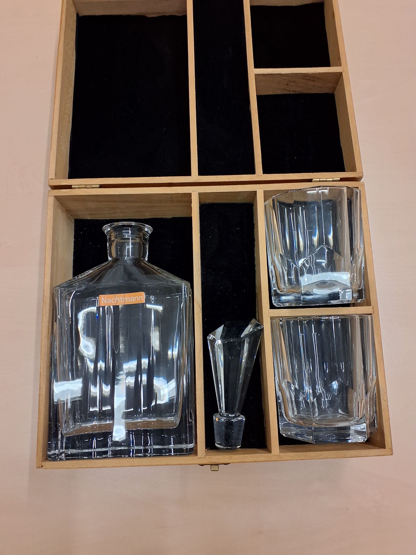 Karaffel med 2 glas