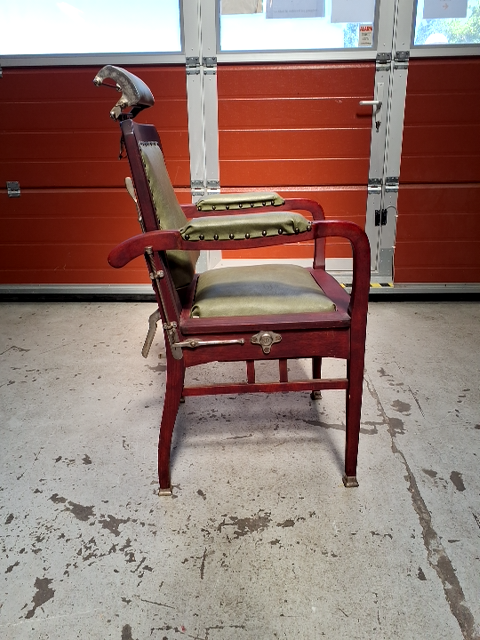 Barberstol og barberskilt