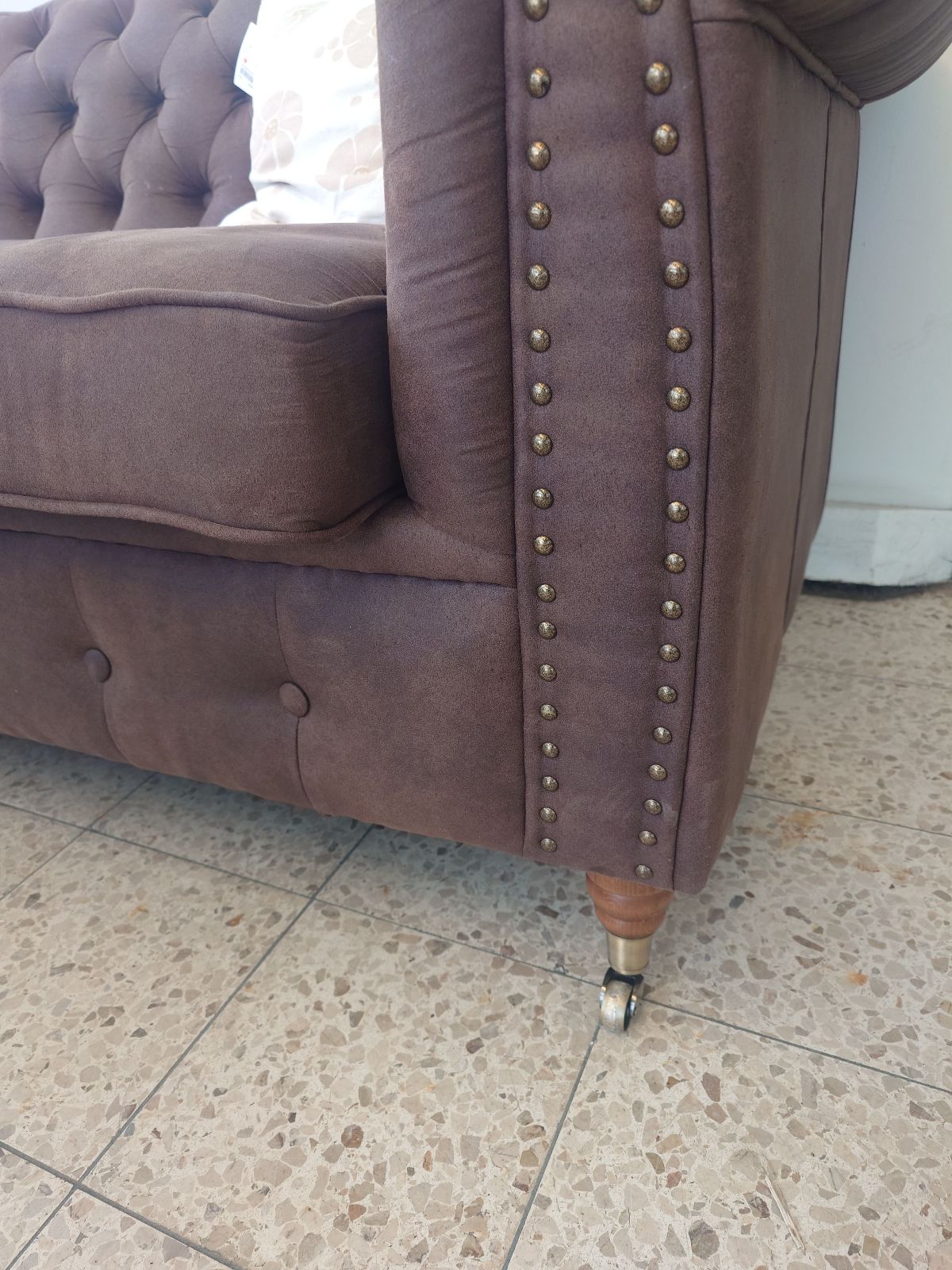 Chesterfield sofa og puf