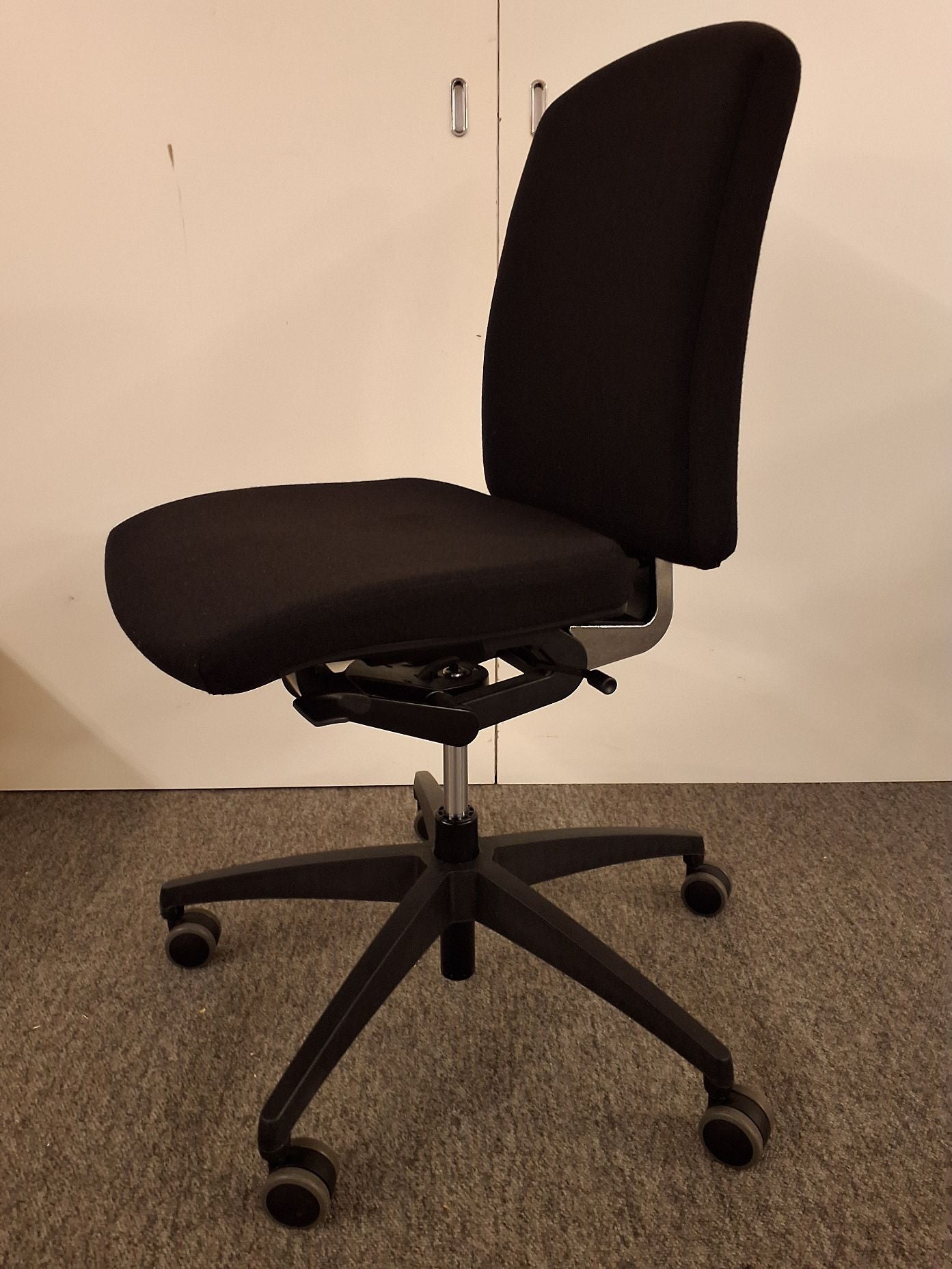 Kontorstol Duba B8 - 5062