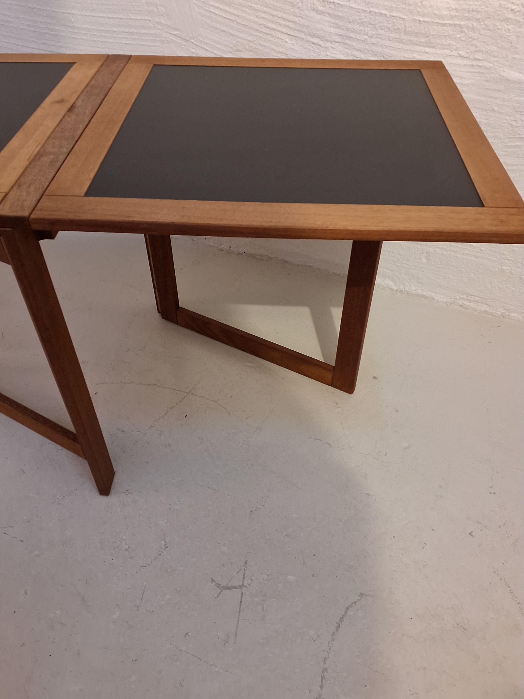 Teak foldebord