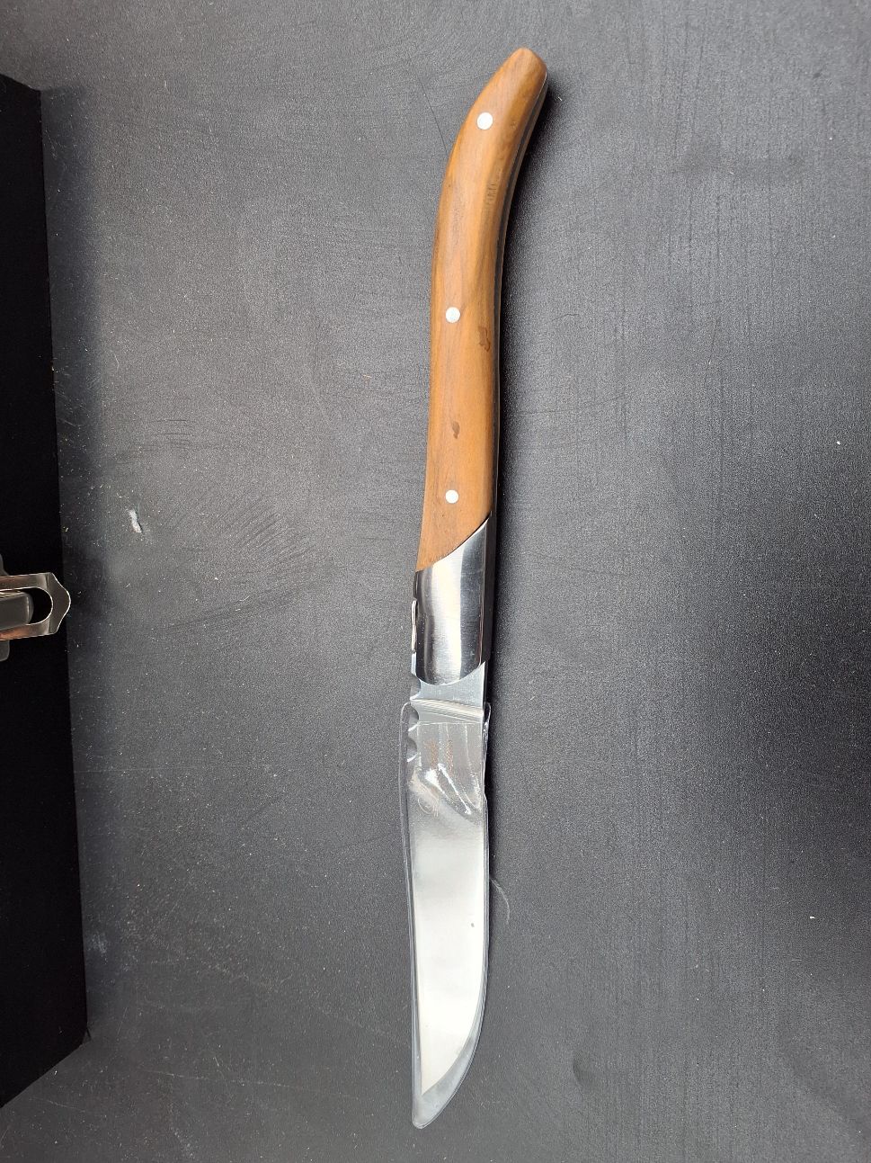 Steak knive