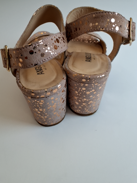 Angulus Sandal