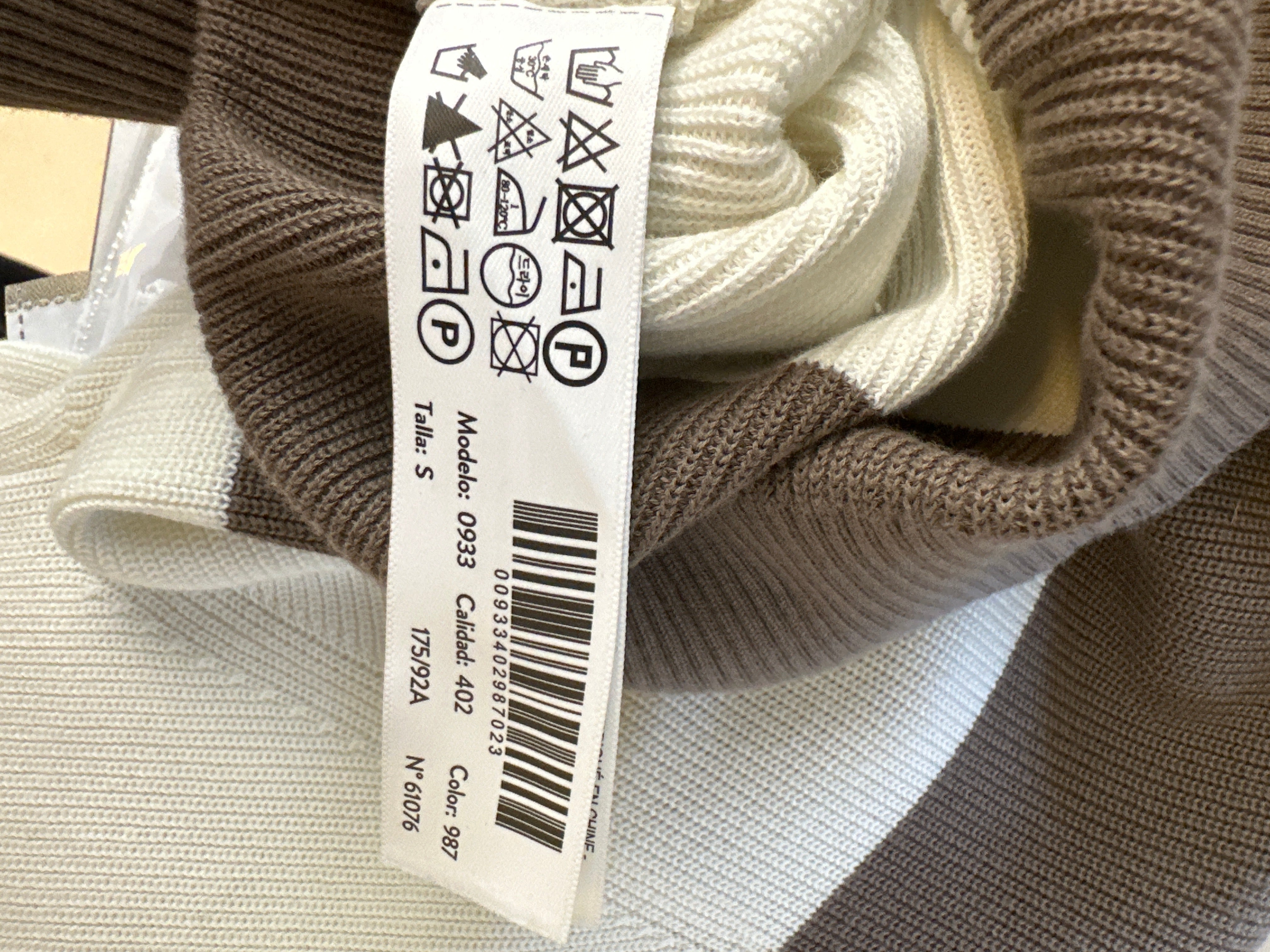Massimo Dutti strik