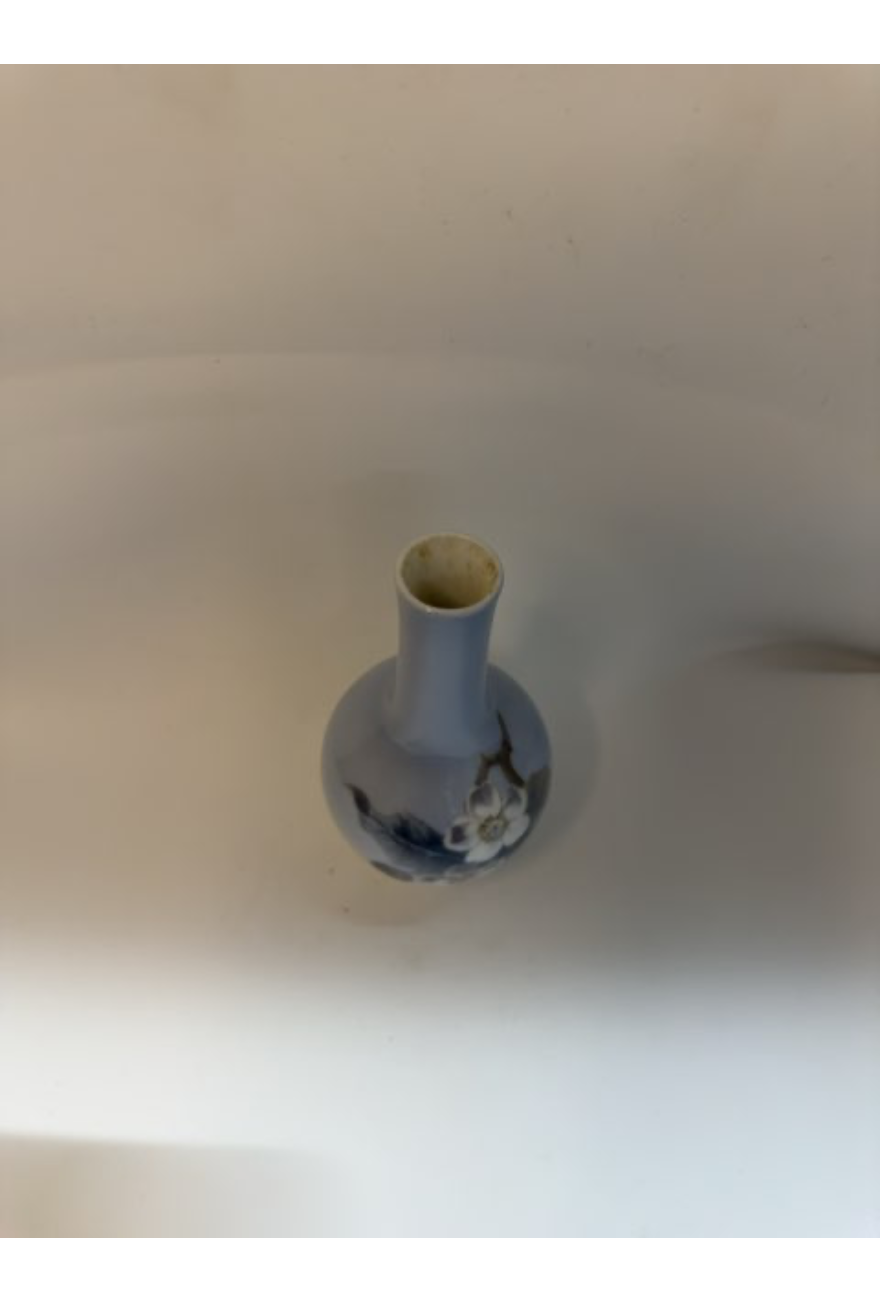Vase med blomster "Royal Copenhagen "