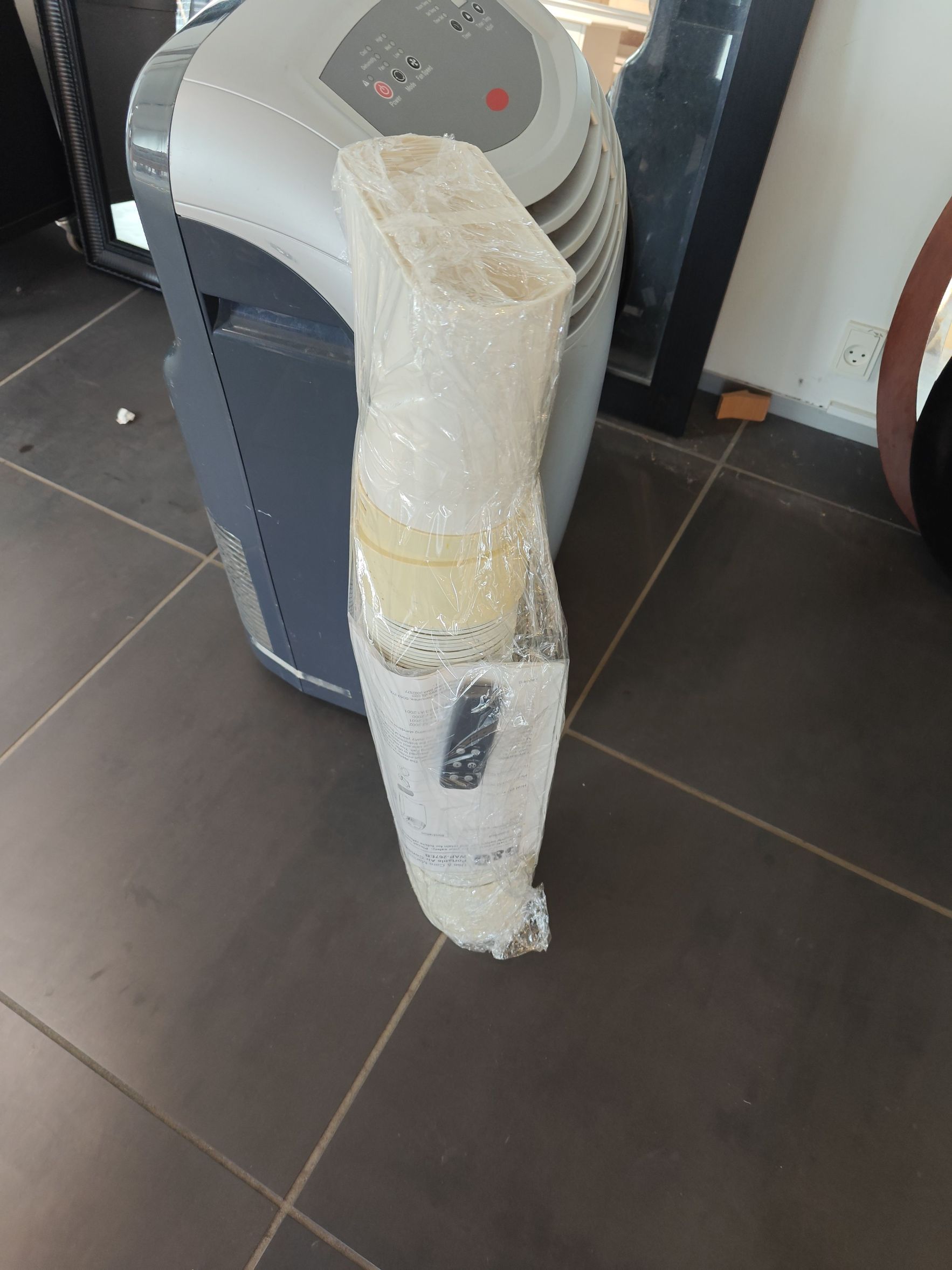 B&Q portable air conditioner