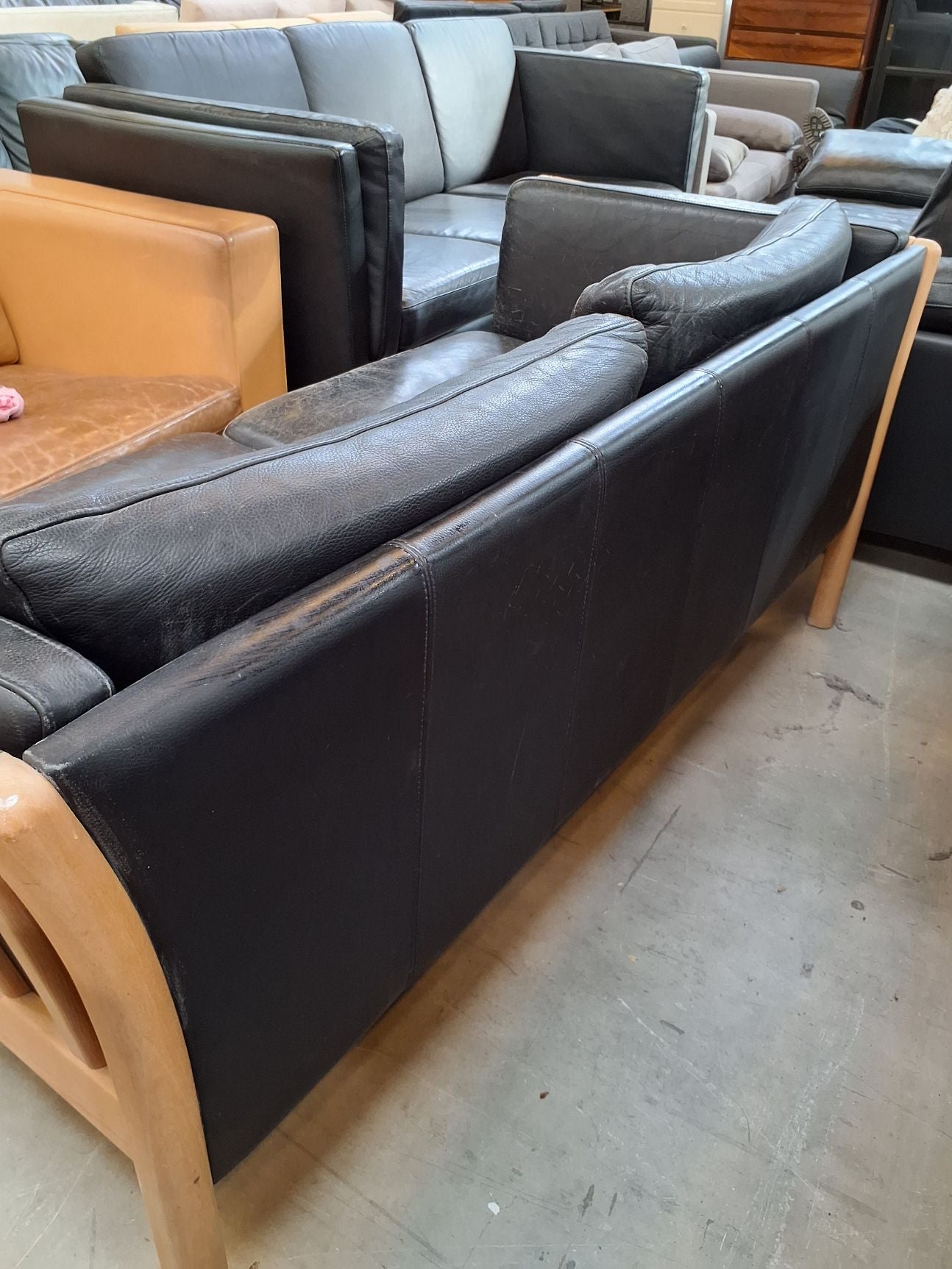 Klassisk dansk 2-pers. lædersofa