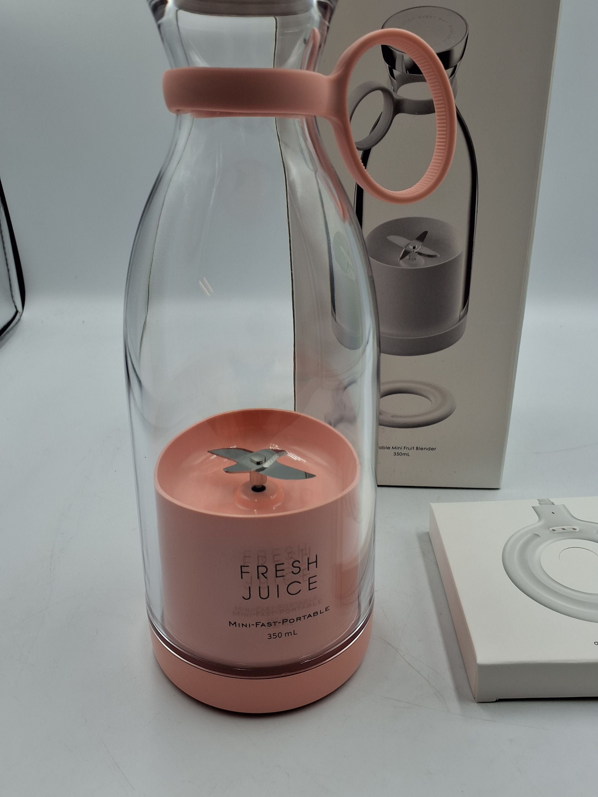 Mini transportabel juicer