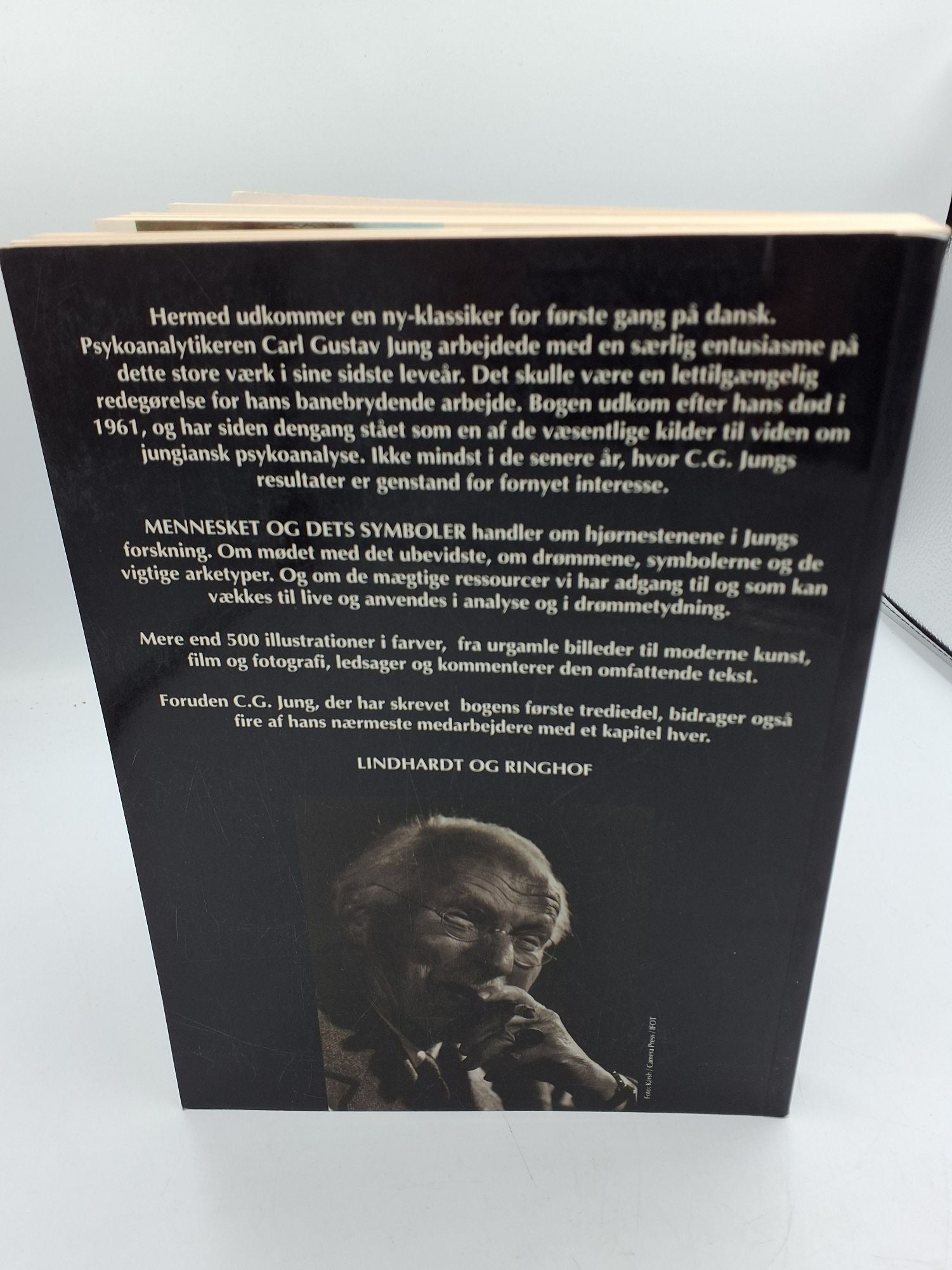 Bog: C.G. Jung: " Mennesket og dets symboler"