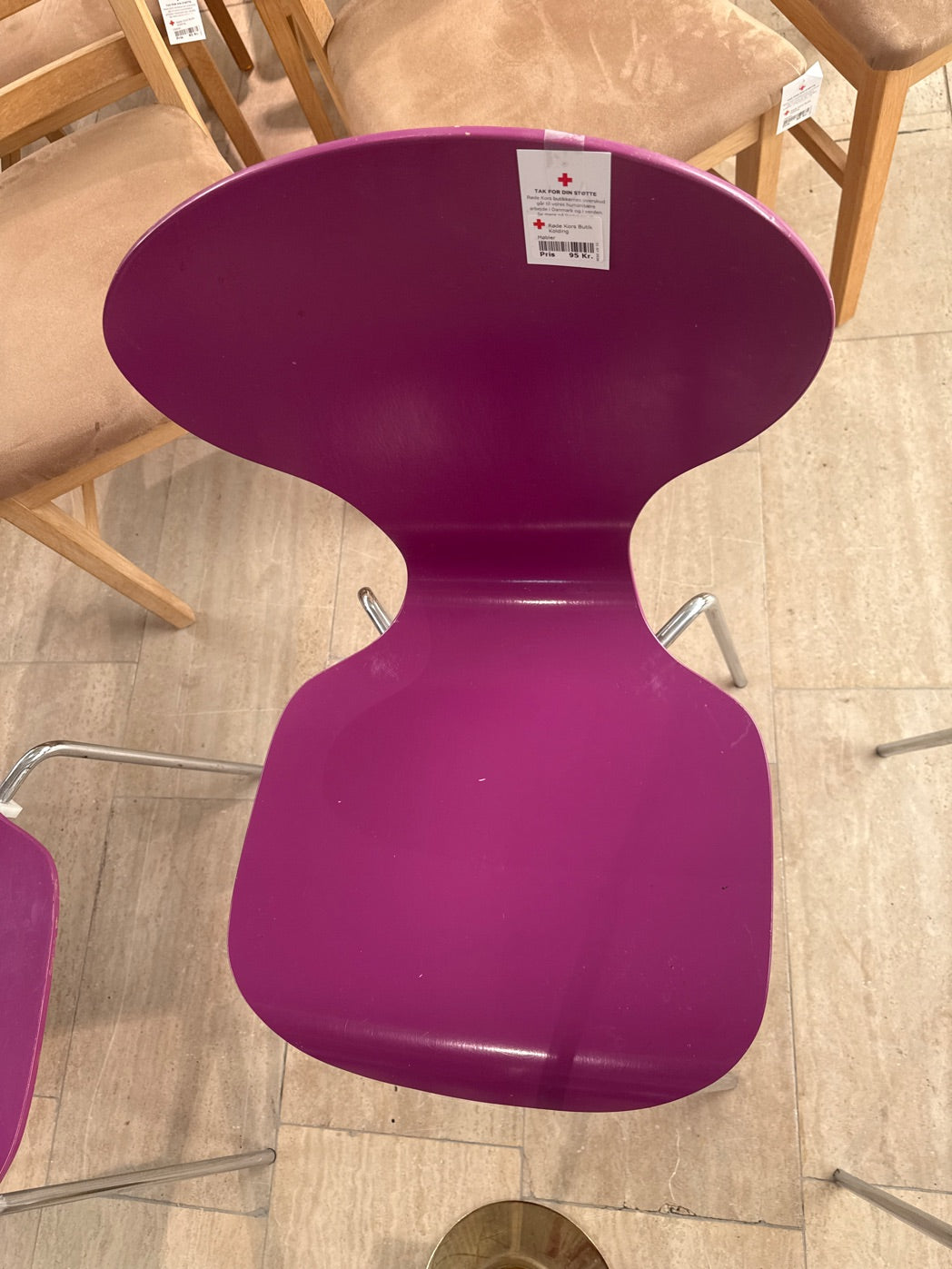 Spisestol i lilla "myren stol"