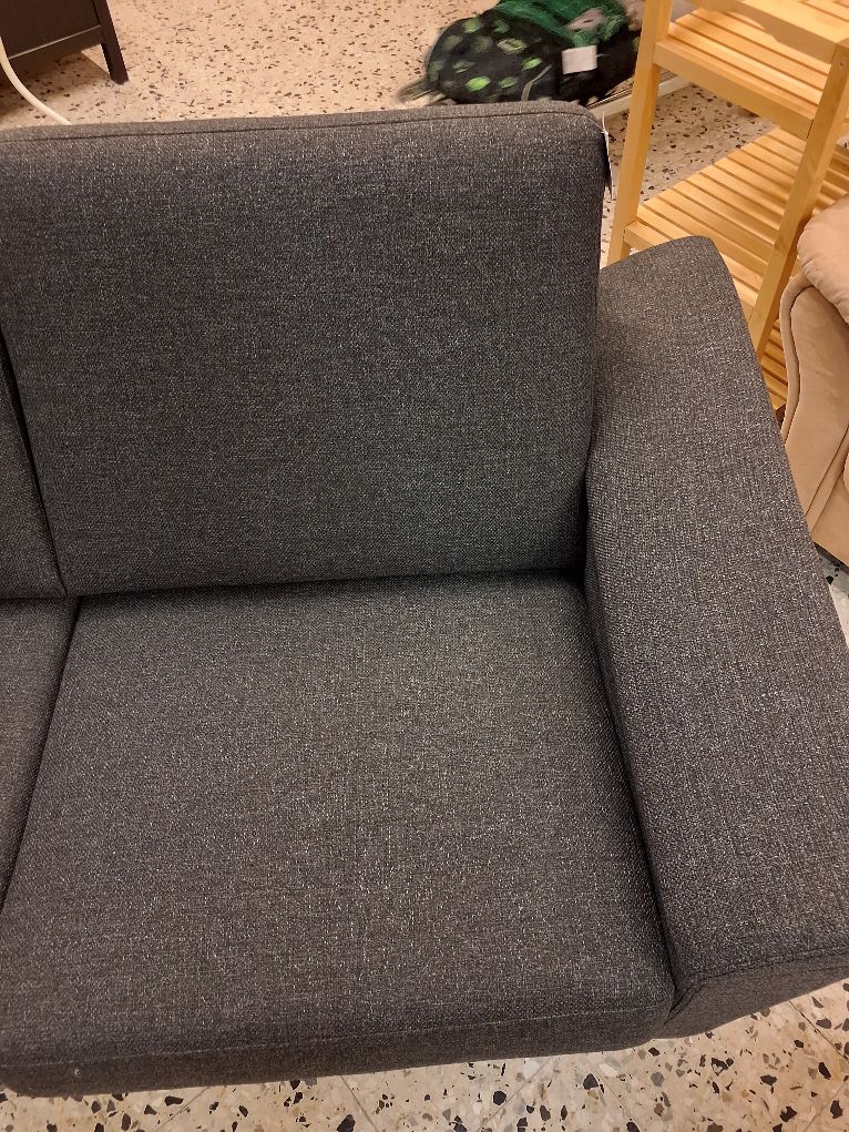 2 personers sofa grå
