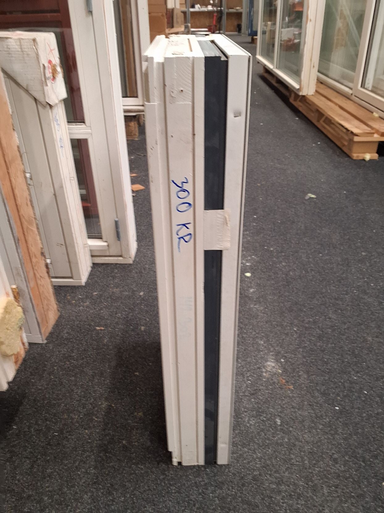 Fast vindue i plast